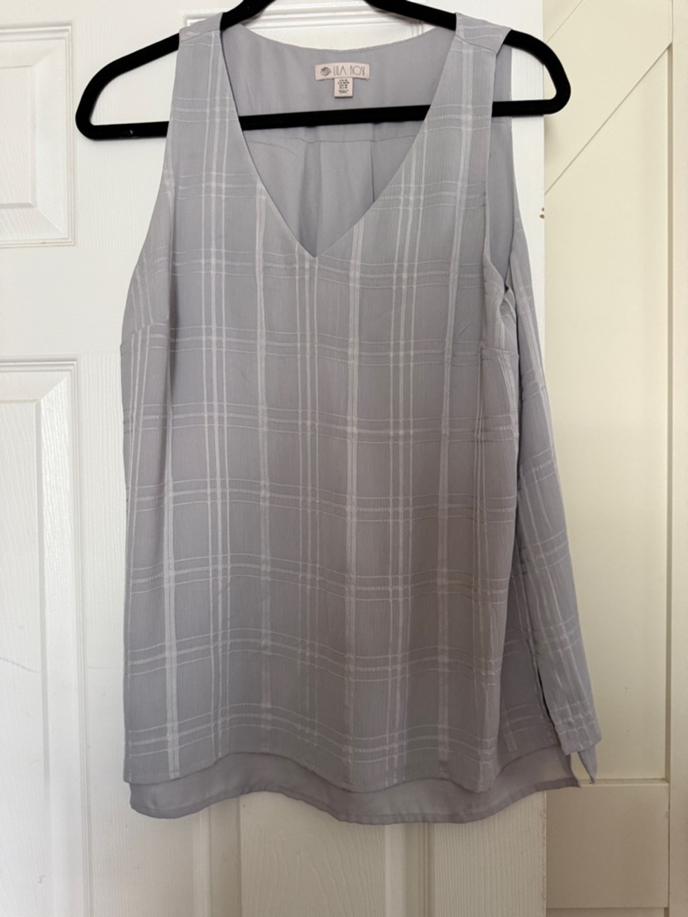 Lila Rose Light Gray Plaid V-Neck Sleeveless Tank